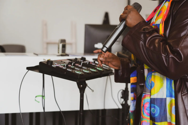 Gadgets for a Live-Loop Goddess